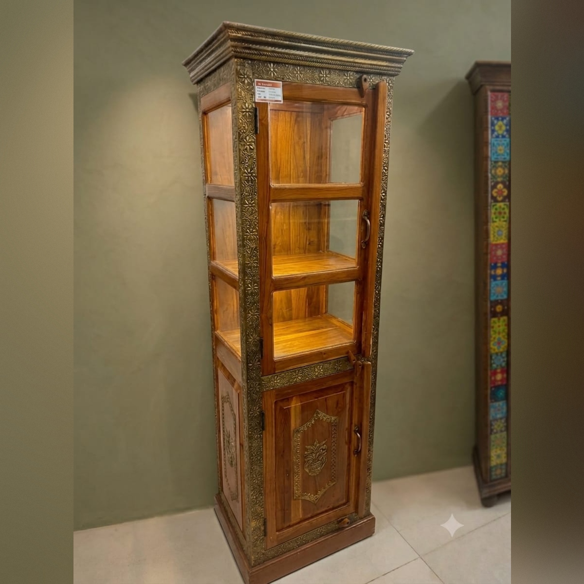 Vintage-Inspired Solid Wood Crockery Cabinet - Image 3
